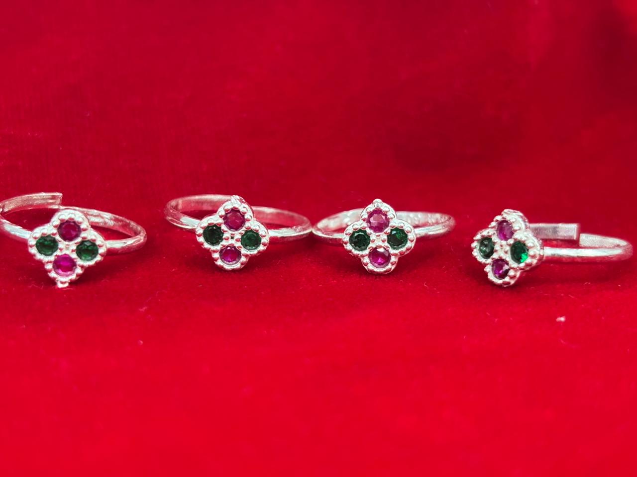 Real Silver Red & Green stone Bichiya/ Toe rings (set of 4 pieces)