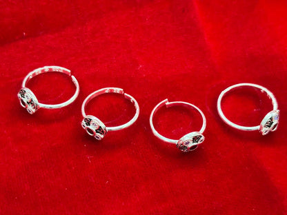 Real Silver Small Oxidised stones Round Bichiya/ Toe rings (set of 4 pieces)