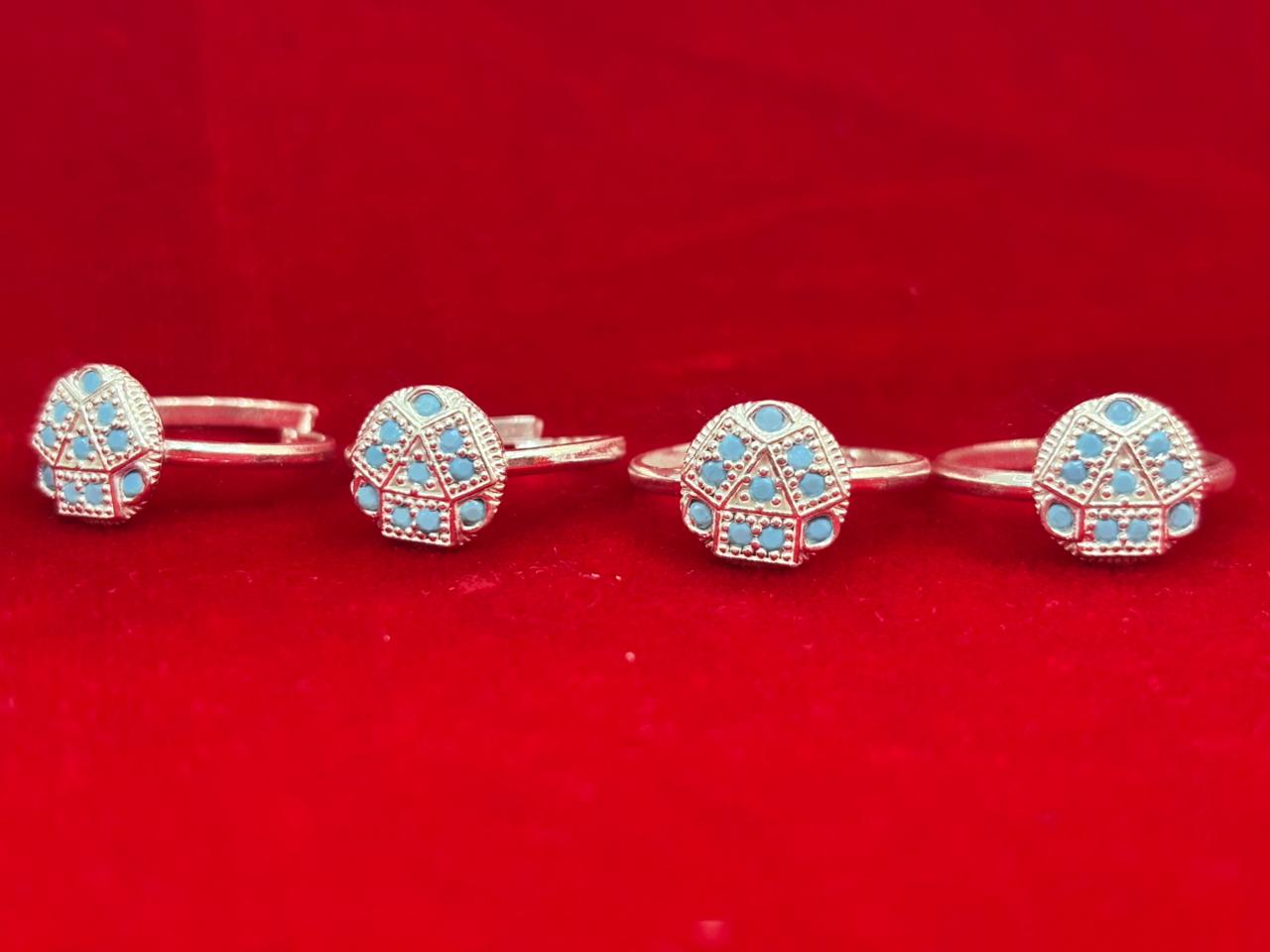 Real Silver Aqua blue stones oval Bichiya/ Toe rings (set of 4 pieces)