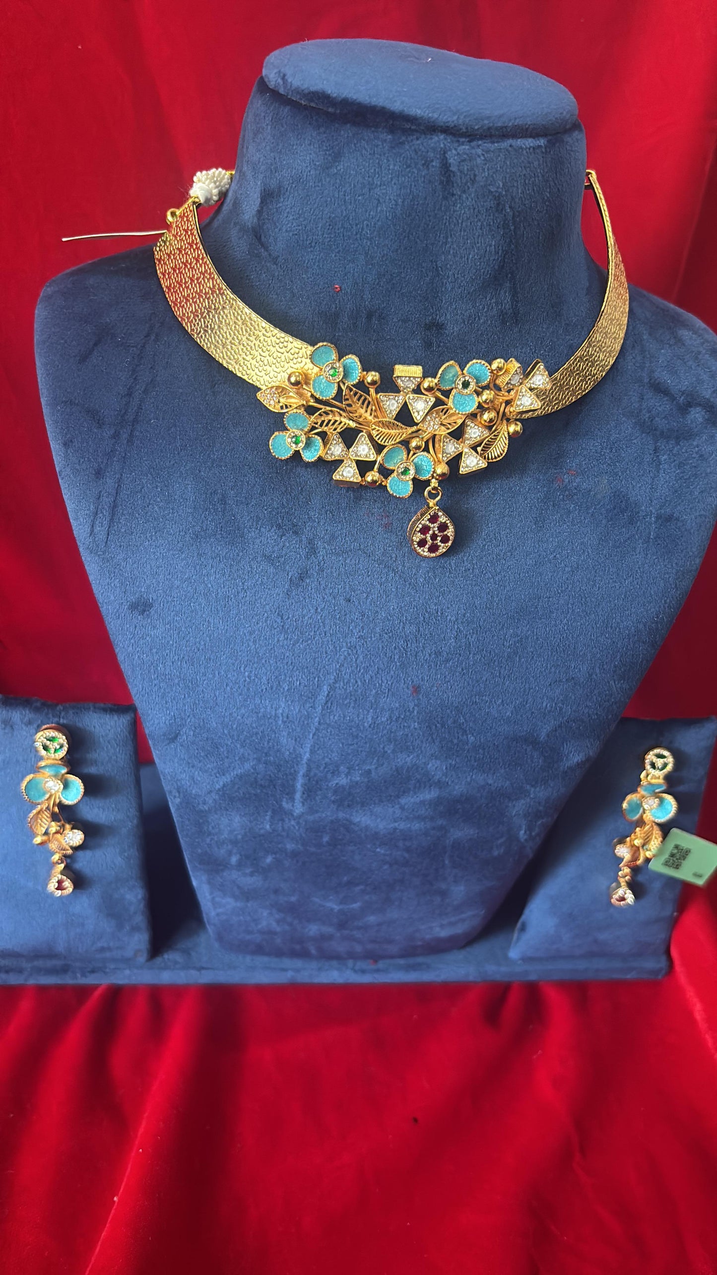 92.5 Silver Gold plated Hasli Necklace with Earrings (GS-03)
